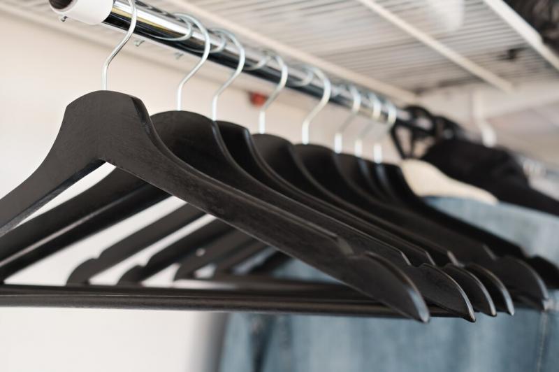 Os diferentes tipos de cabides e suas vantagens